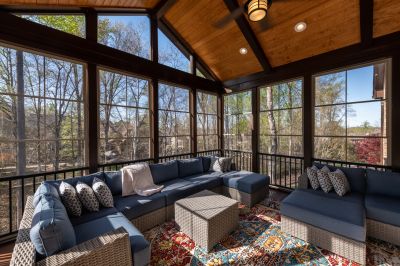 Deck Enclosure Construction in Austin, TX